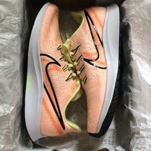 Nib Nike sir zoom Pegasus size 8